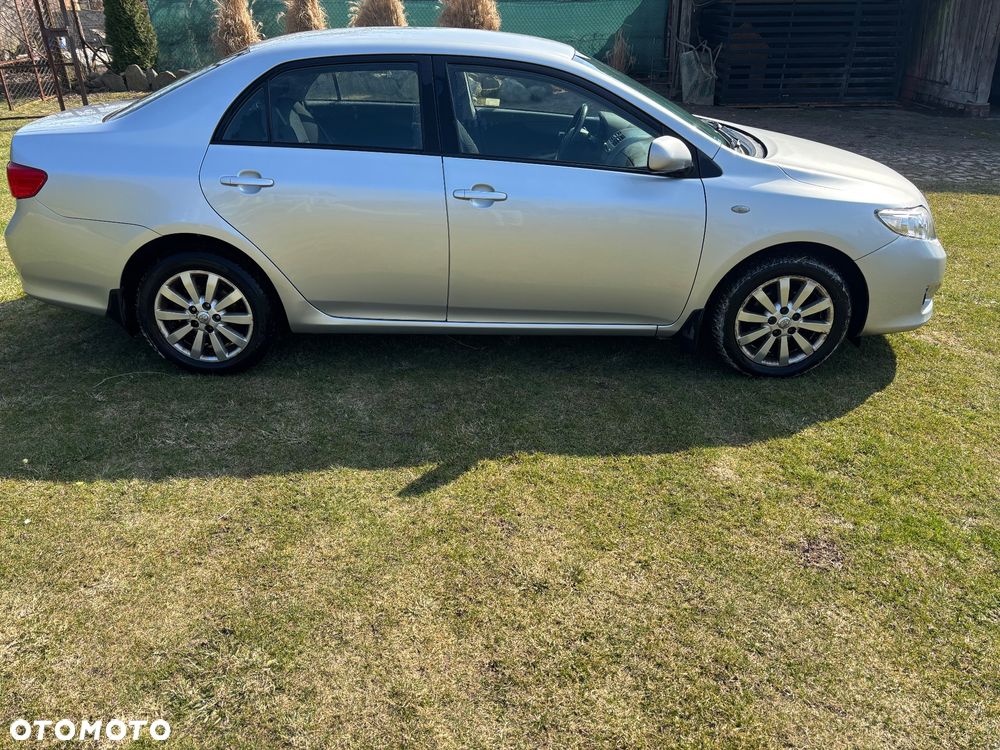 Toyota Corolla 1.6 VVT-i Premium - 6