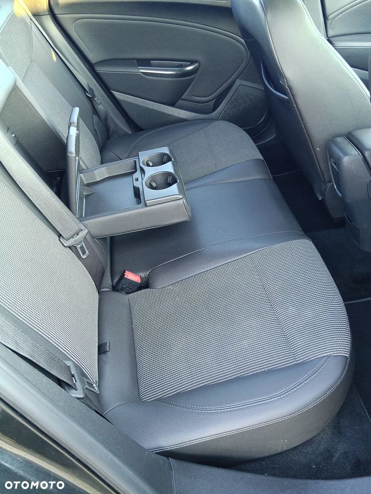 Opel Astra 1.4 Cosmo - 11