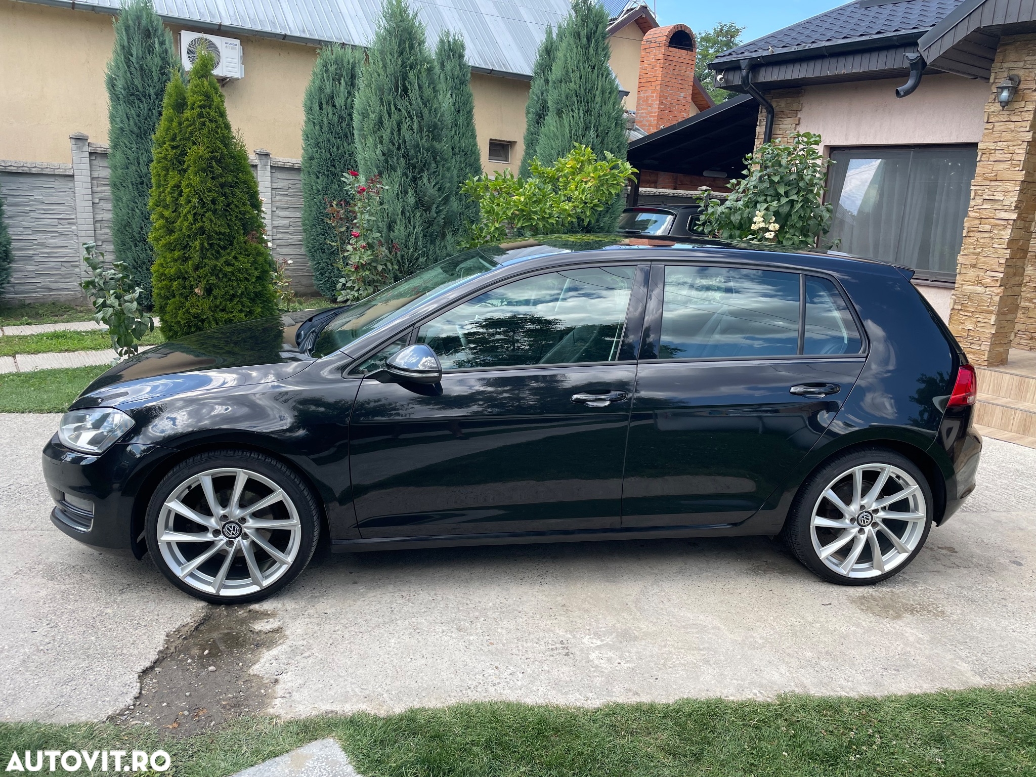 Volkswagen Golf - 3