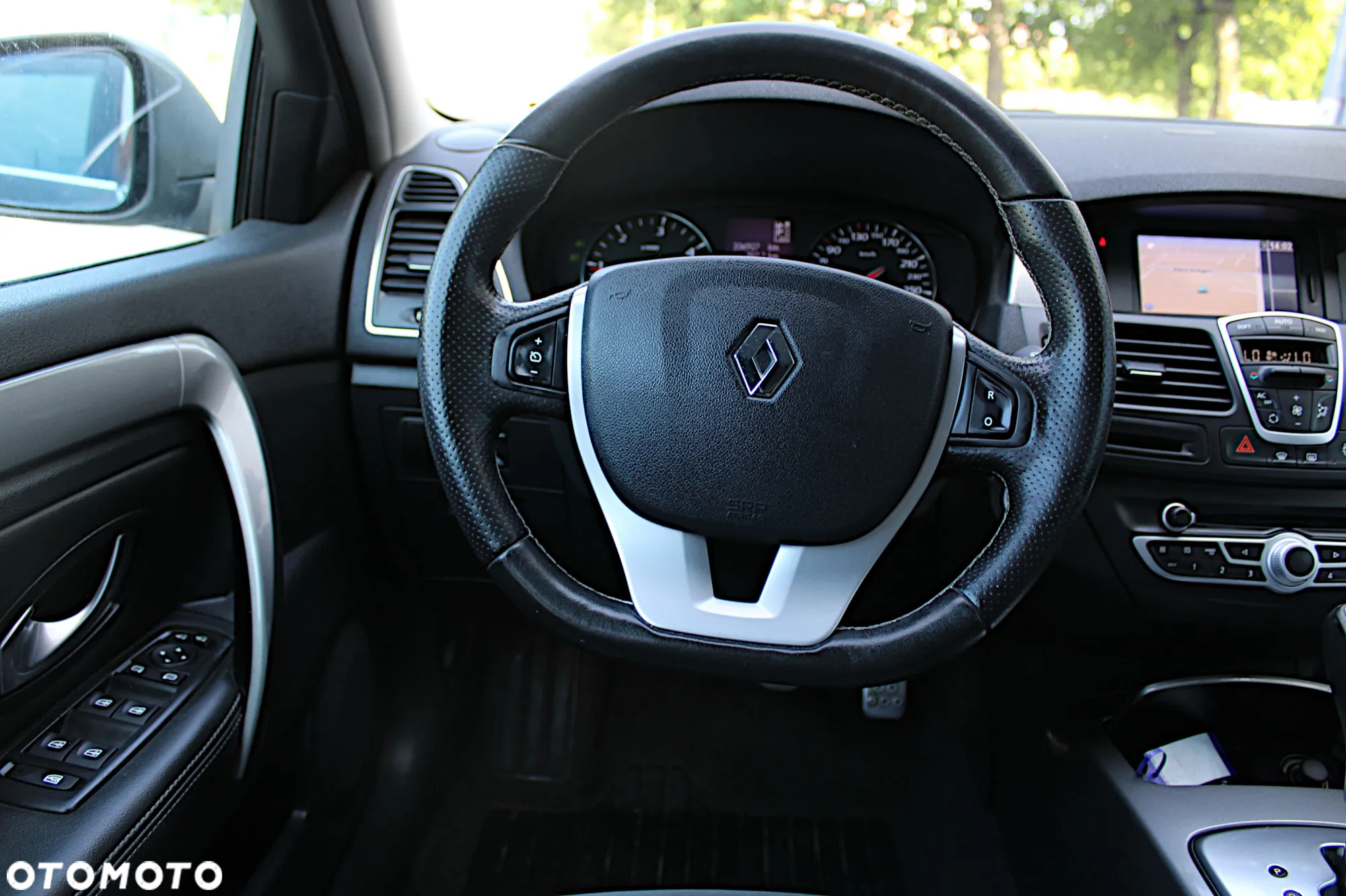 Renault Laguna dCi 175 FAP Bose Edition - 22