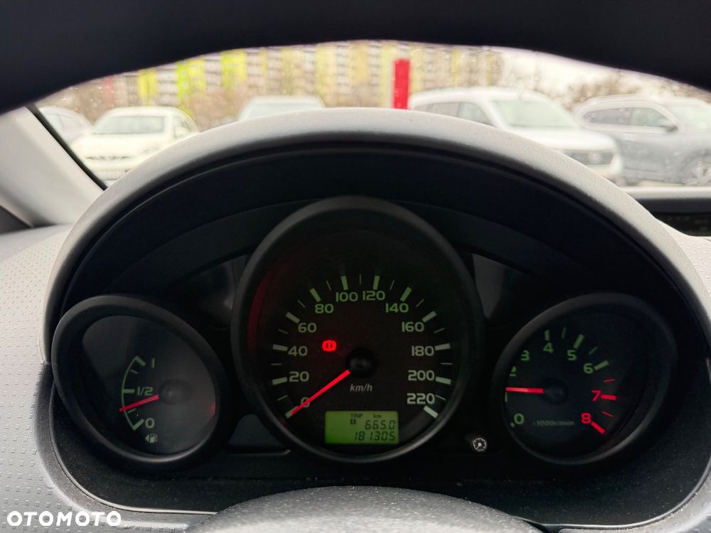 Mitsubishi Colt 1.1 Invite - 10