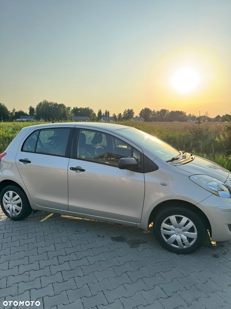 Toyota Yaris 1.0 Luna A/C - 5