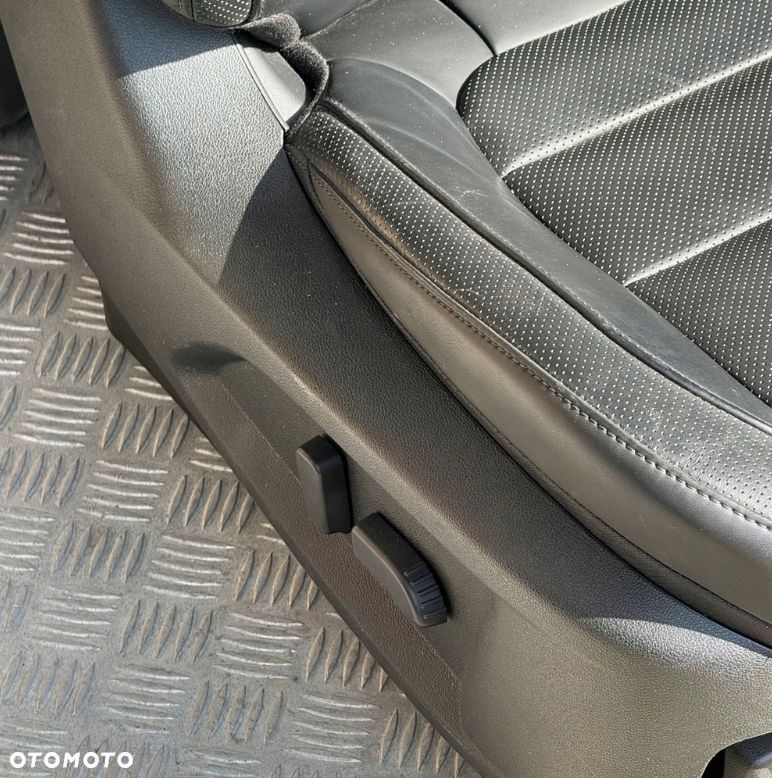 FOTELE WNĘTRZE KANAPA SKÓRA CZARNA RENAULT KOLEOS II INITIALE PARIS - 5