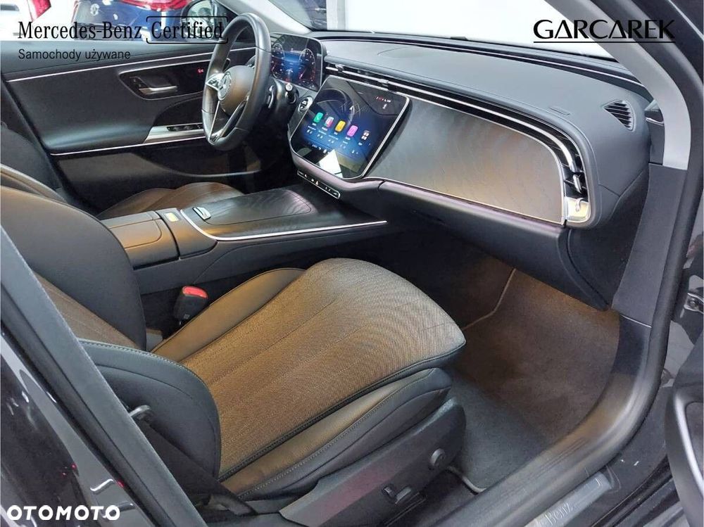 Mercedes-Benz Klasa E - 23