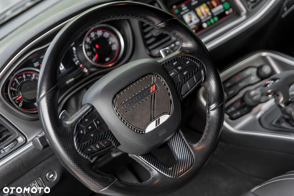 Dodge Challenger 5.7 R/T - 21