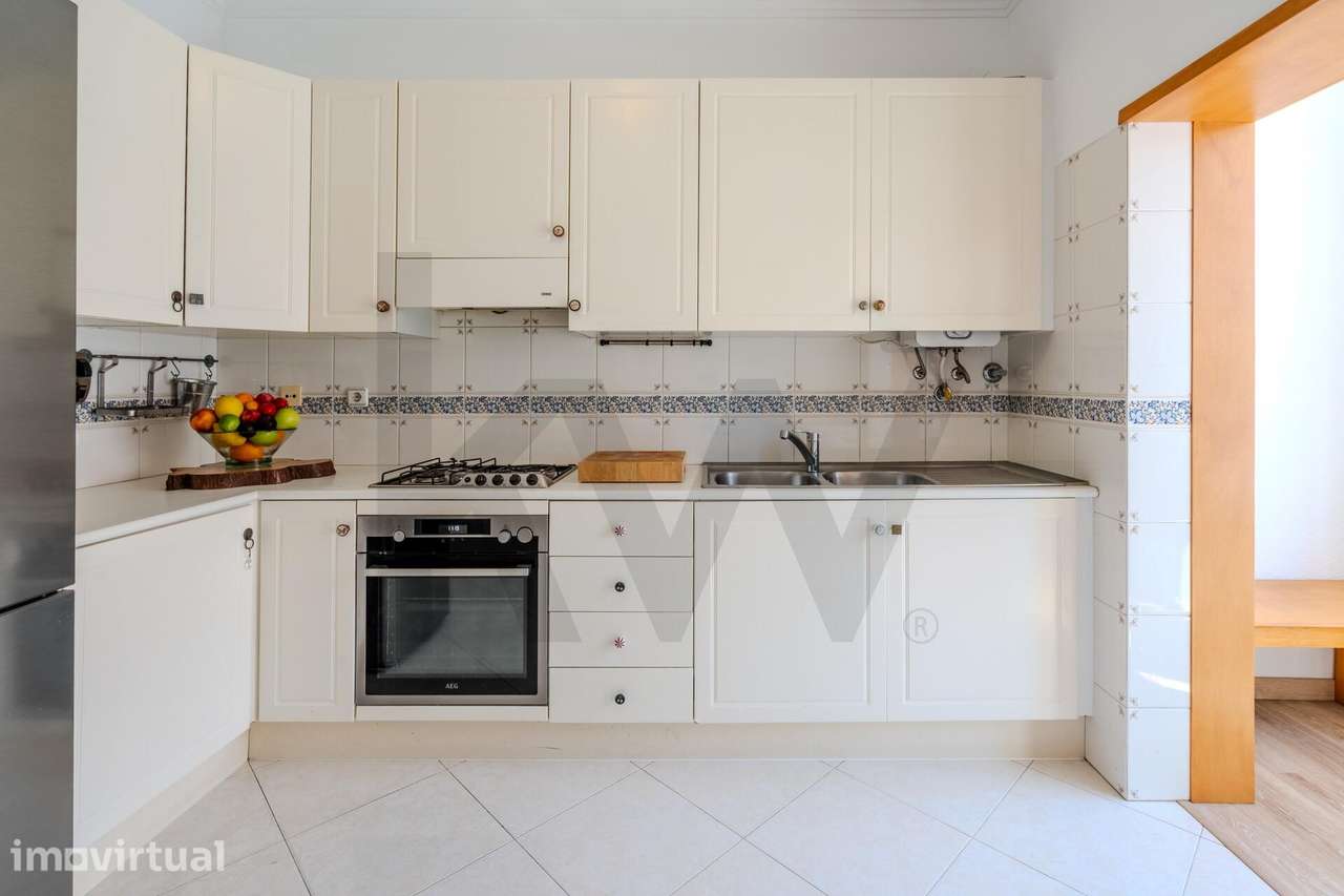 Apartamento T2 com varandas e excelente exposição solar em Santo Antón - Grande imagem: 4/27