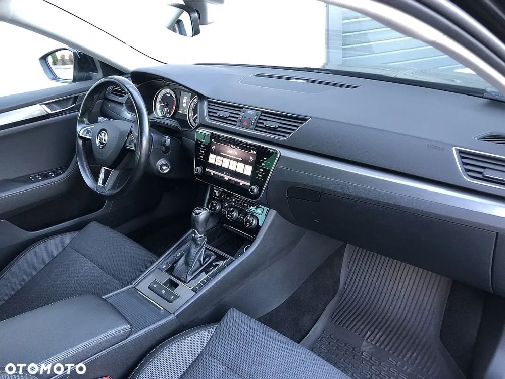 Skoda Superb 2.0 TSI 4x4 DSG Style - 37