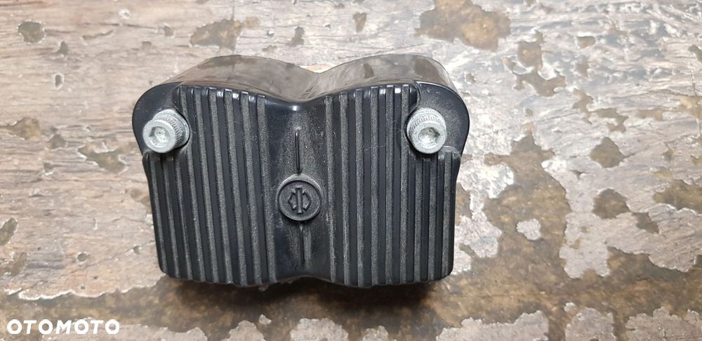 Pokrywa osłona cewki Harley Dyna FLD Switchback 31657-12 - 3
