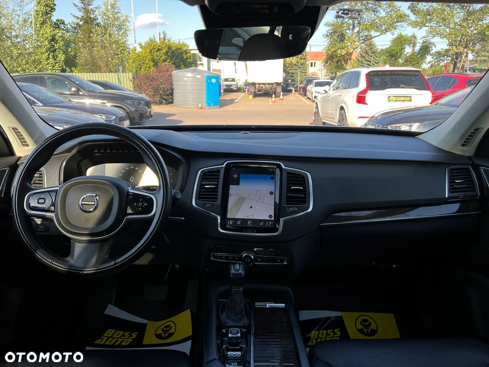 Volvo XC 90 - 18