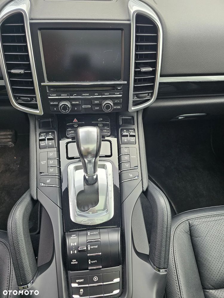 Porsche Cayenne Platinum Edition - 11