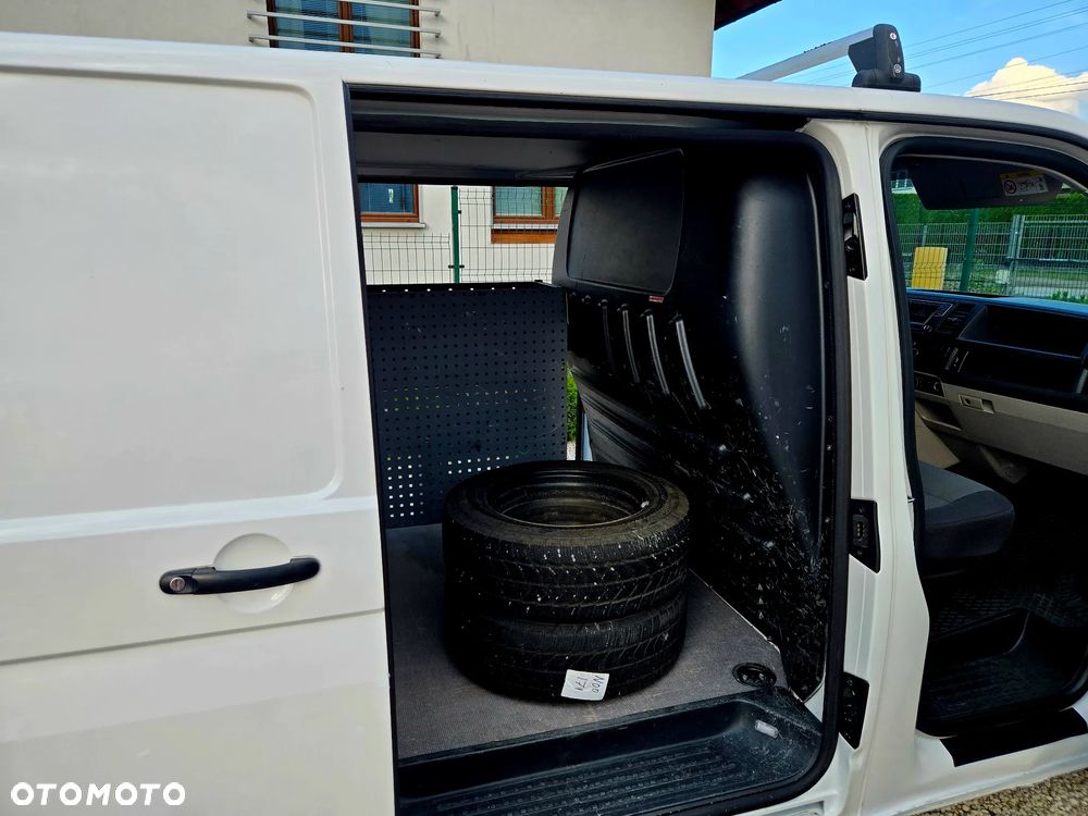 Volkswagen Transporter - 21