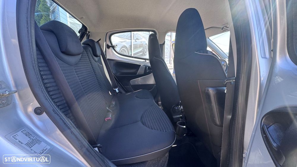 Peugeot 107 1.0 Active - 21