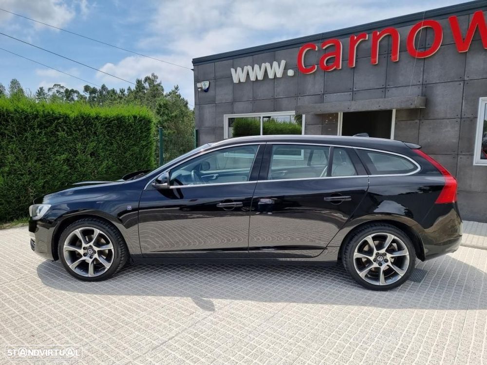 Volvo V60 2.0 D2 Momentum - 8