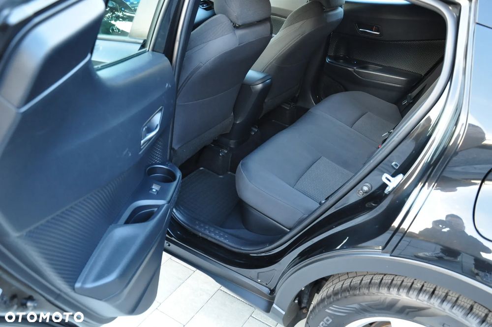 Toyota C-HR Business-Edition - 16