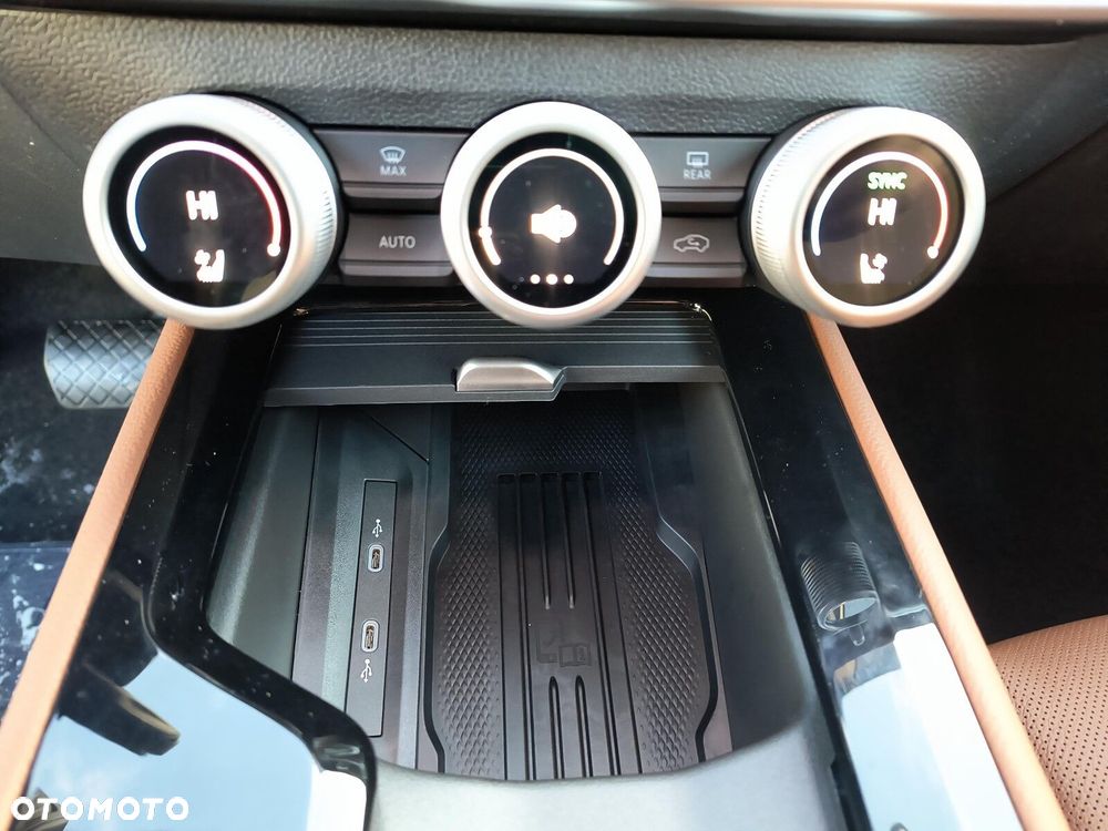 Skoda Superb 2.0 TDI SCR 4x4 L&K DSG - 28