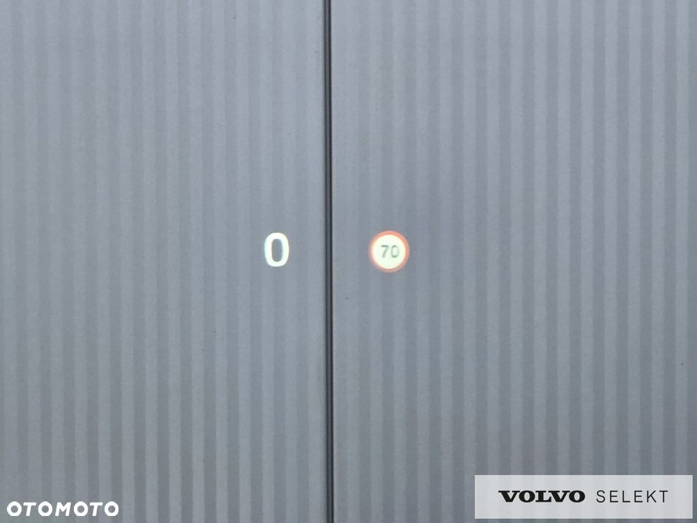 Volvo XC 60 - 35