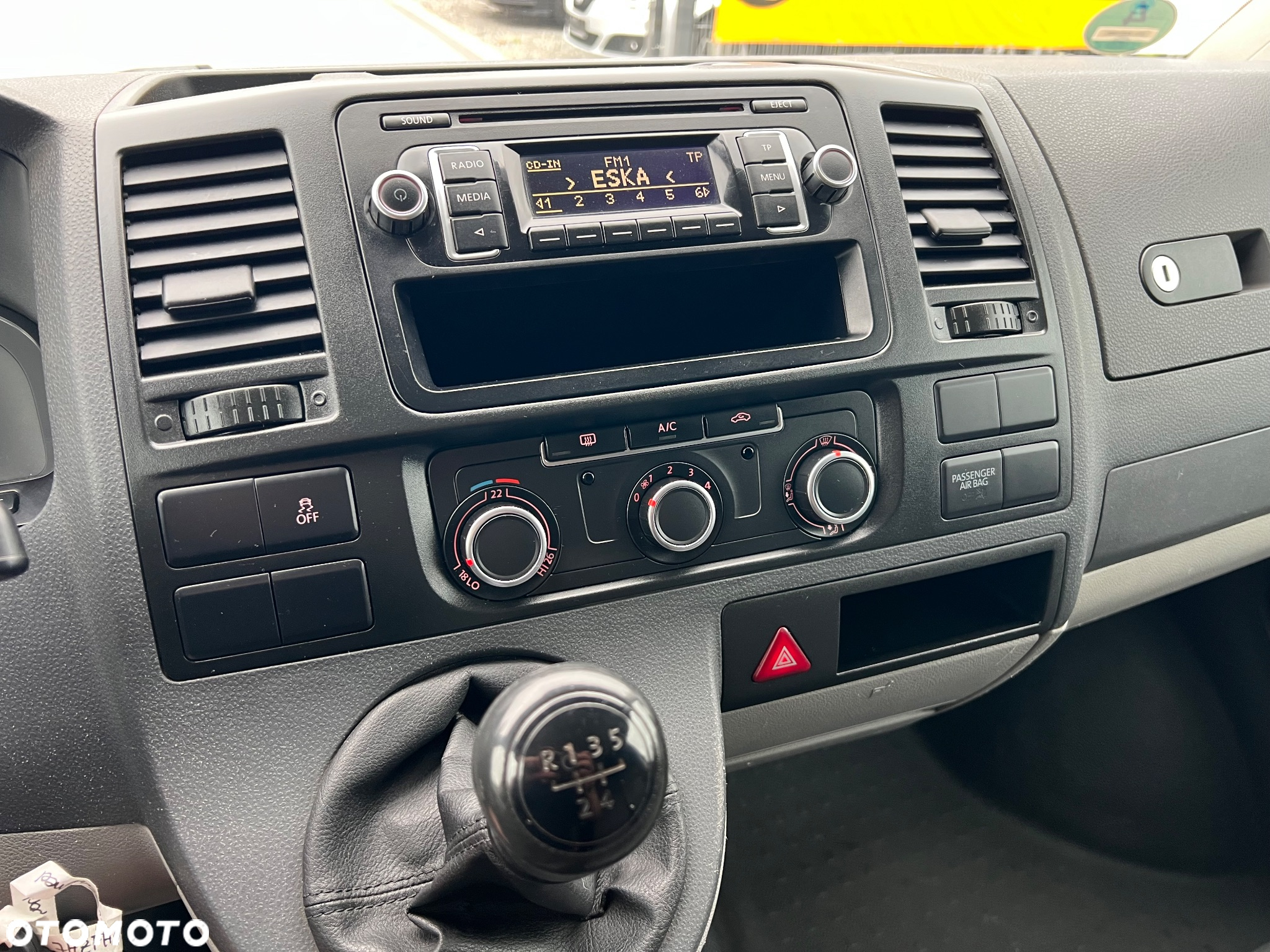 Volkswagen T5 - 22