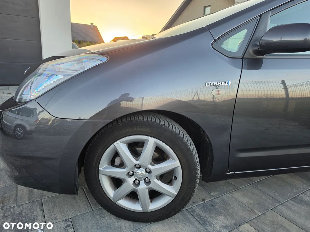 Toyota Prius - 23