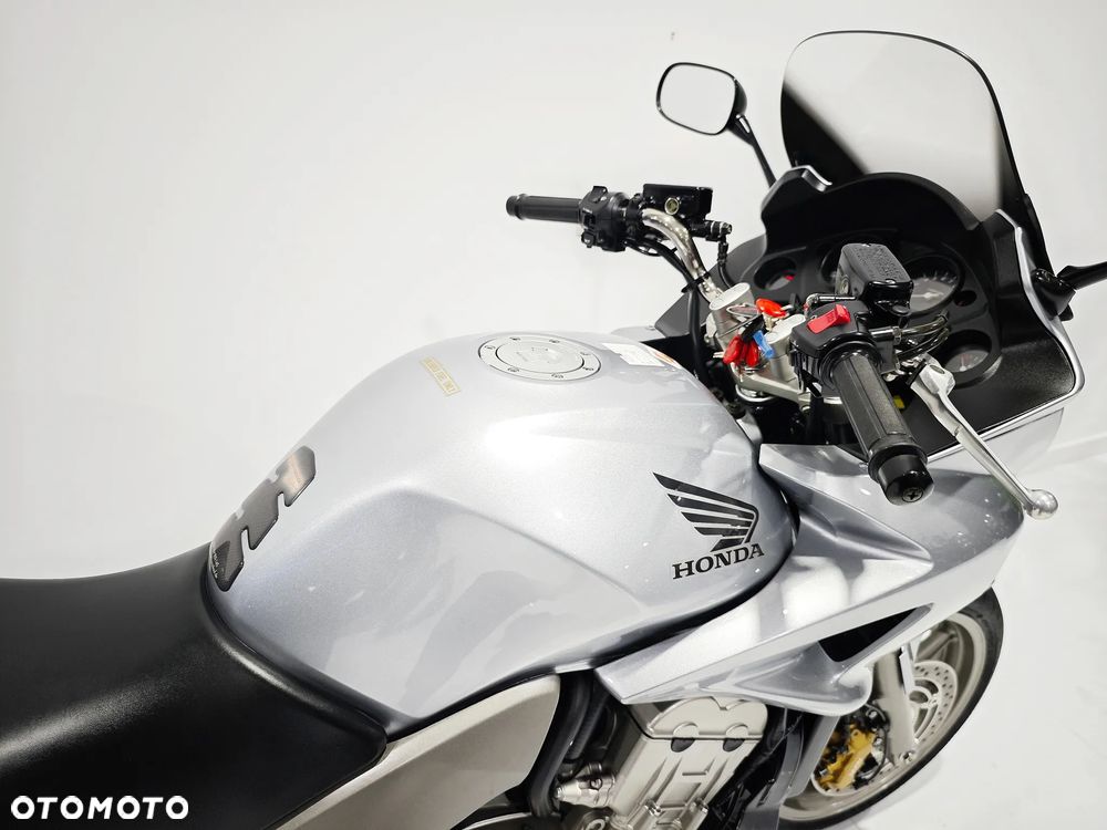 Honda CBF - 11