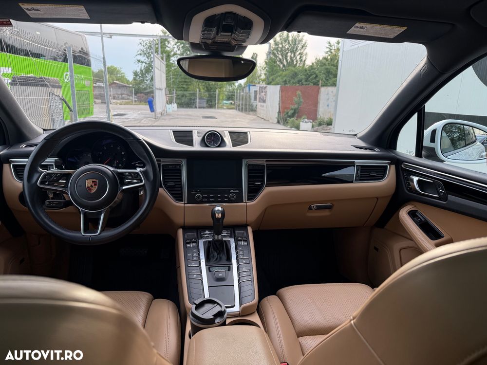 Porsche Macan Standard - 6