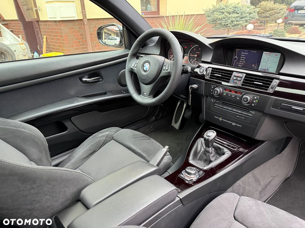 BMW Seria 3 320d DPF Efficient Dynamics Edition - 29