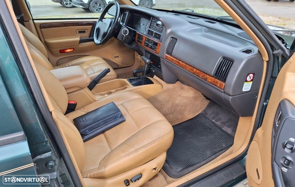 Jeep Grand Cherokee 5.2 Limited - 11