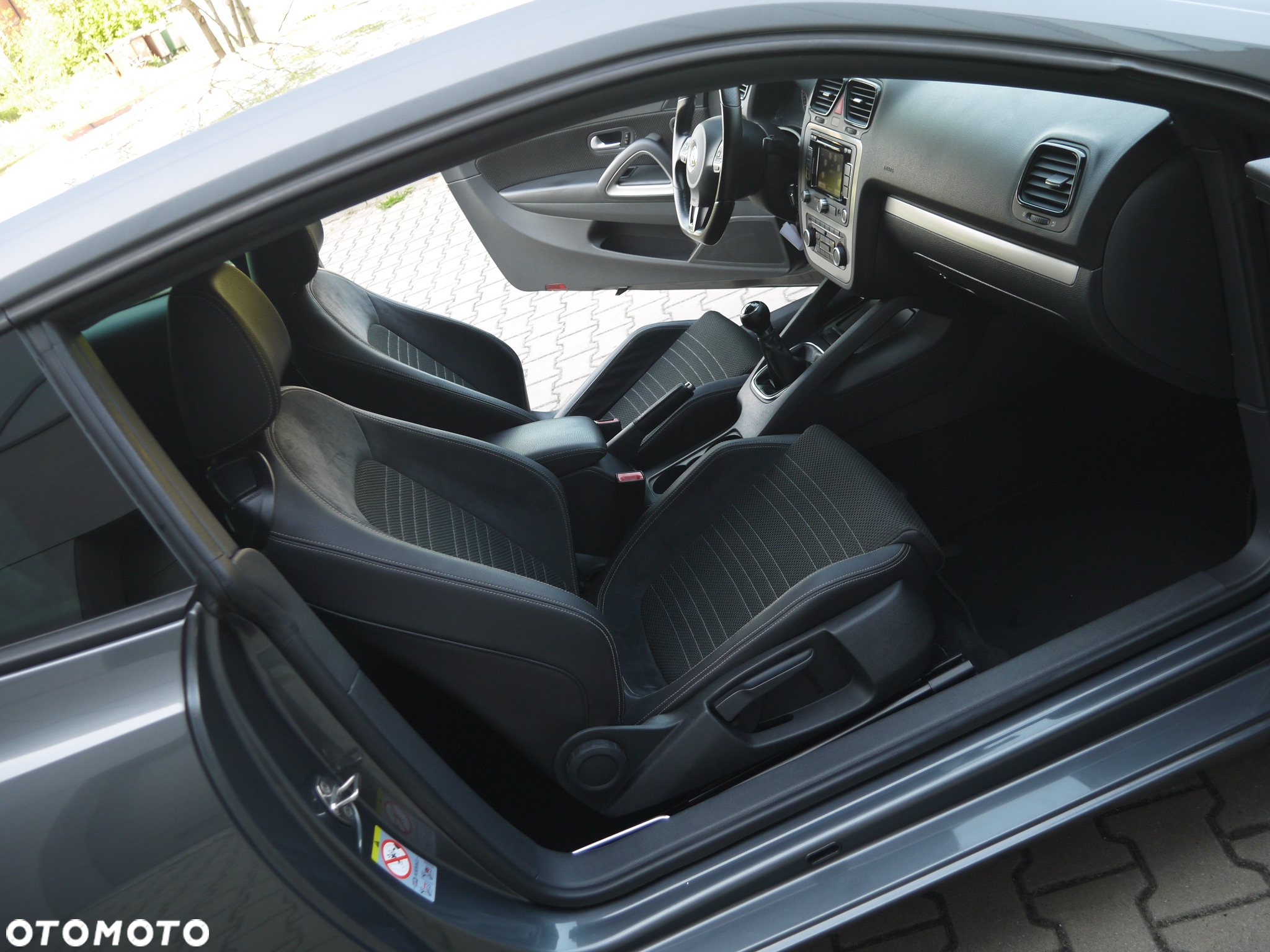 Volkswagen Scirocco 2.0 TDI - 14