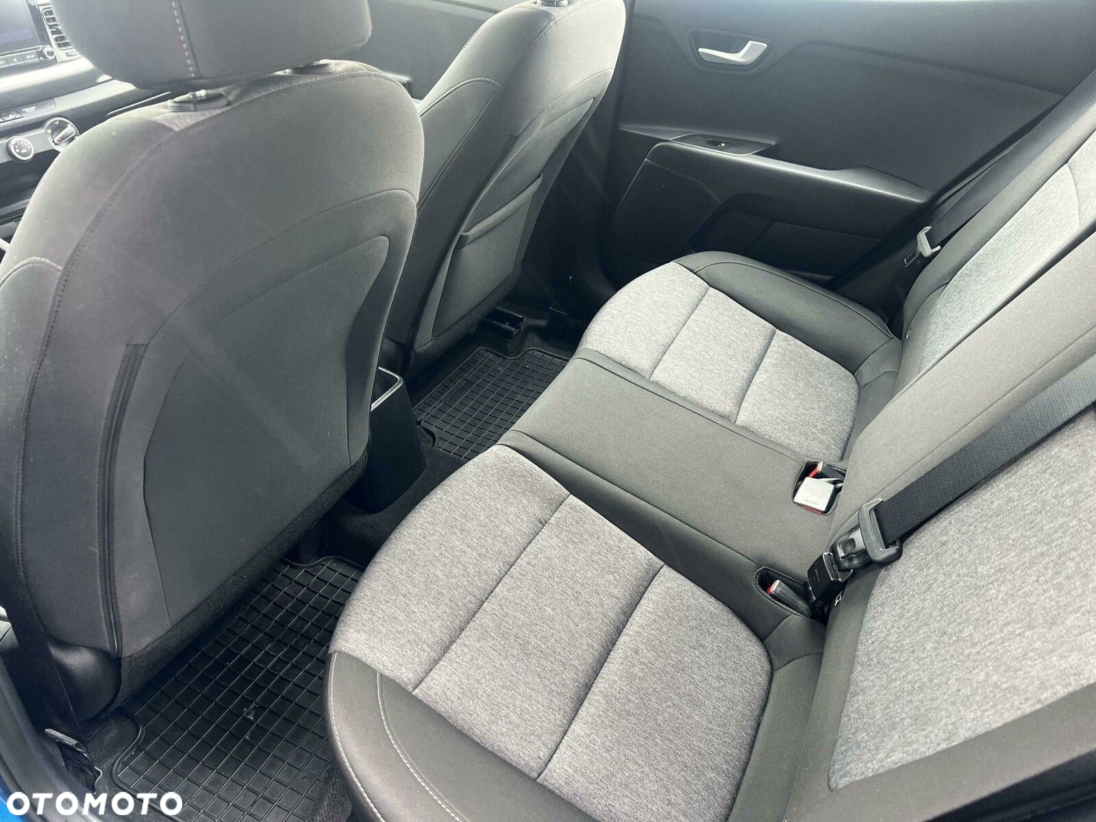 Kia Stonic - 25