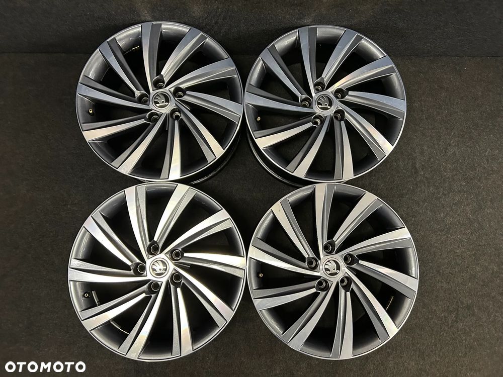 Alufelgi Skoda Octavia IV, III, VW Golf 7, 8, Toutan, Sportsvan 18 cali 5x112 4szt. Ładne! - 3
