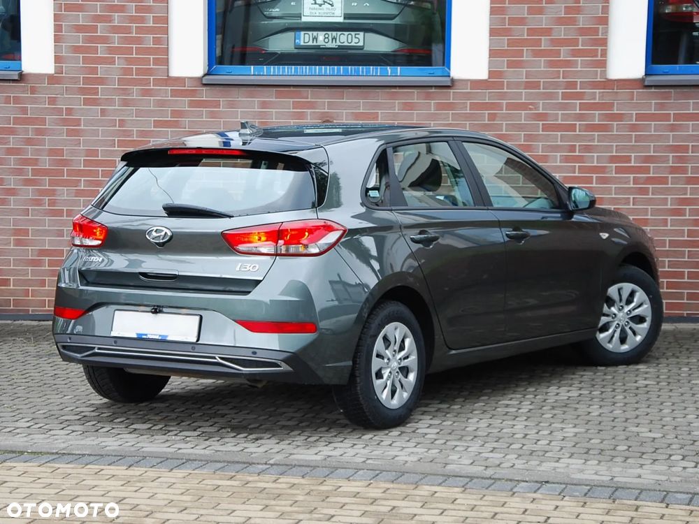 Hyundai i30 1.5 DPI Modern - 26