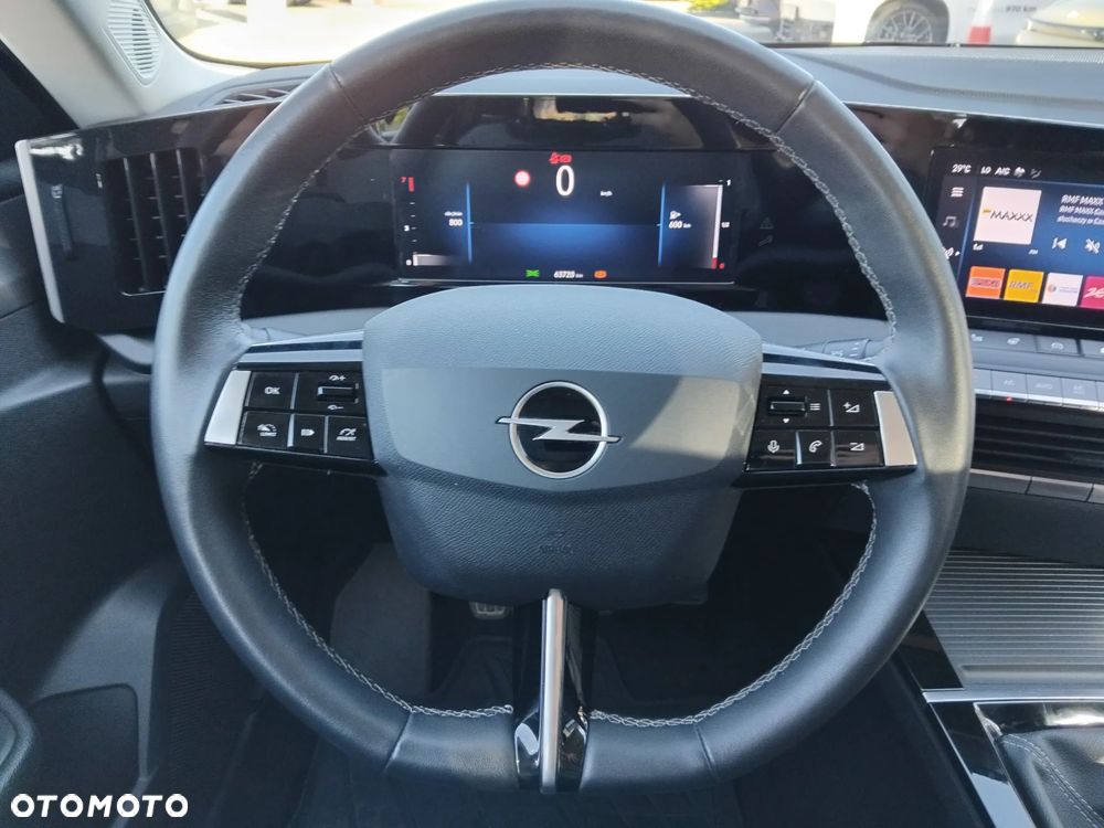 Opel Astra 1.2 T Edition S&S - 10