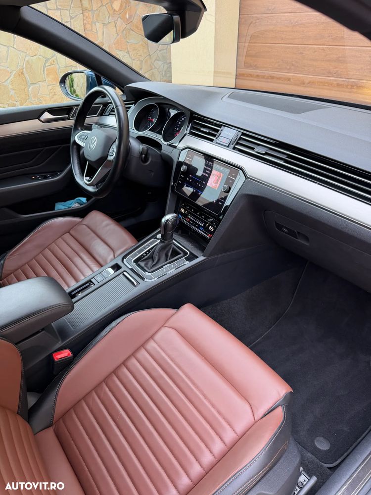 Volkswagen Passat 2.0 TDI SCR DSG Elegance - 14