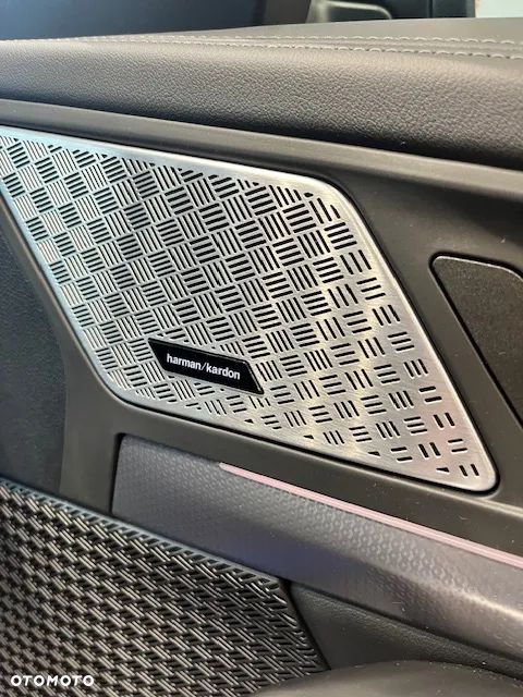 BMW X1 sDrive18i - 12