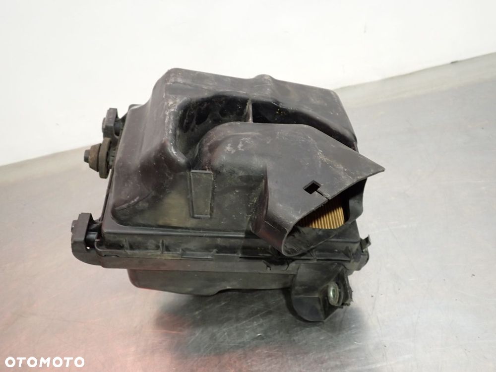 OBUDOWA FILTRA POWIETRZA NISSAN JUKE I  1KB2A   8200682558 - 3