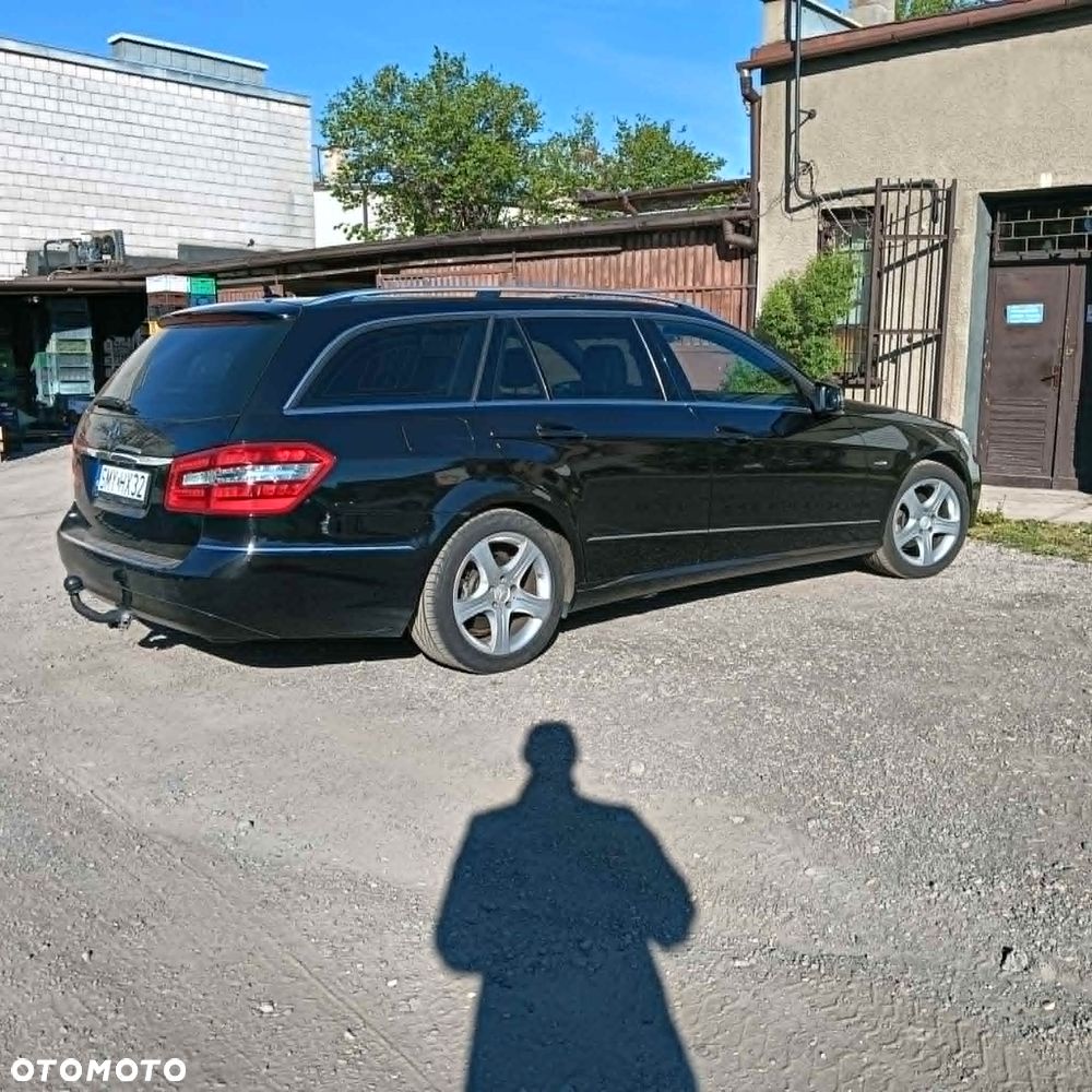 Mercedes-Benz Klasa E 200 CDI DPF BlueEFFICIENCY Automatik - 4