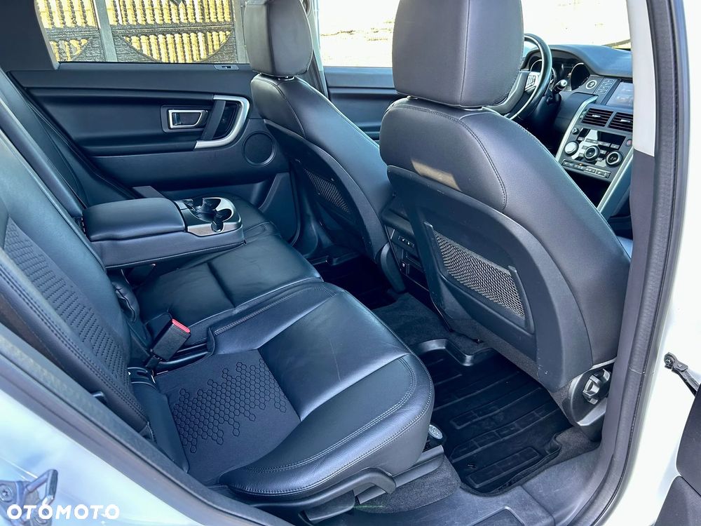 Land Rover Discovery Sport - 36