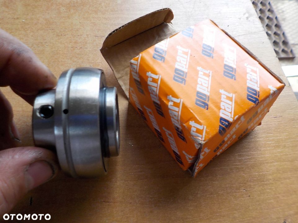 UC205 Łożysko samonastawne 25X52X18X34 UC205GP - 1