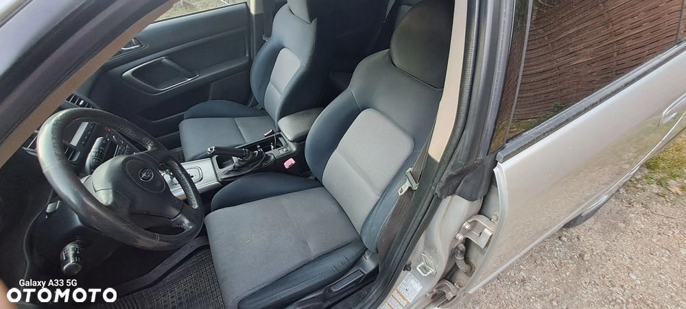 Subaru Legacy 2.0R GL - 10