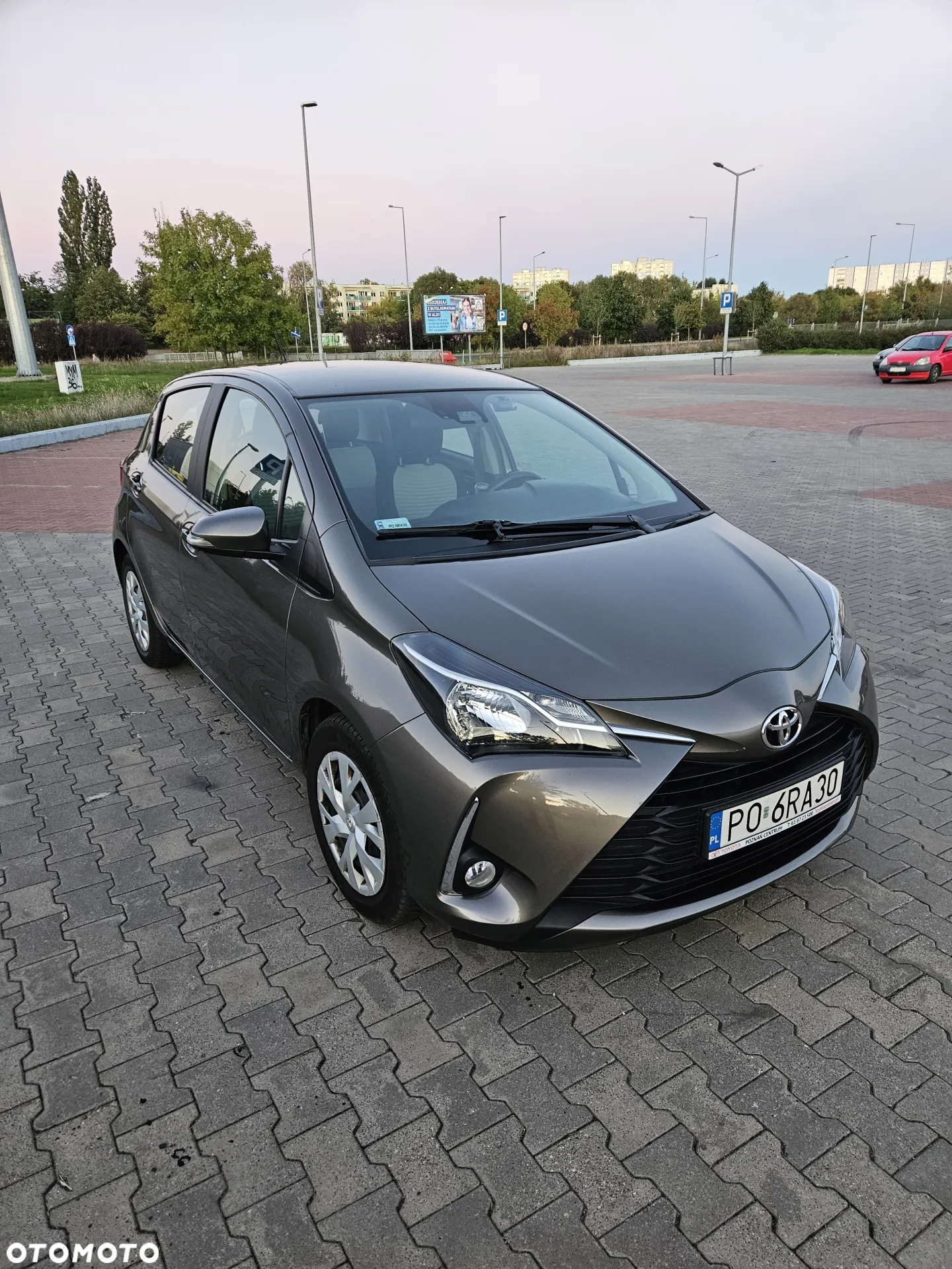 Toyota Yaris 1.5 Premium CVT - 3