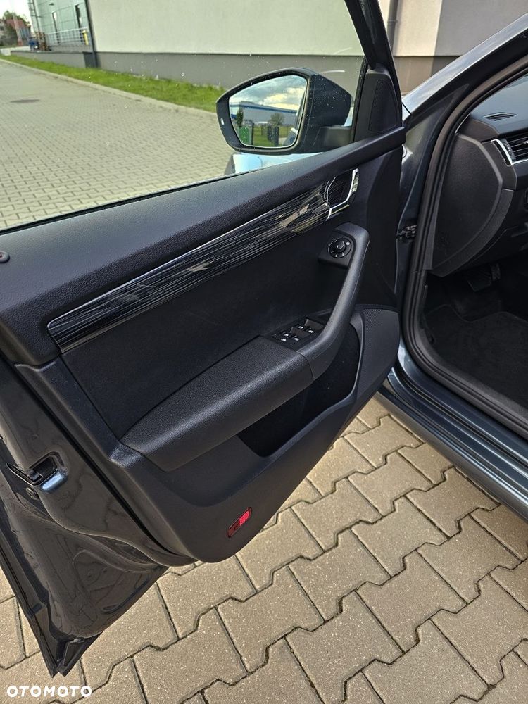 Skoda Octavia 1.8 TSI 4x4 Style DSG - 28