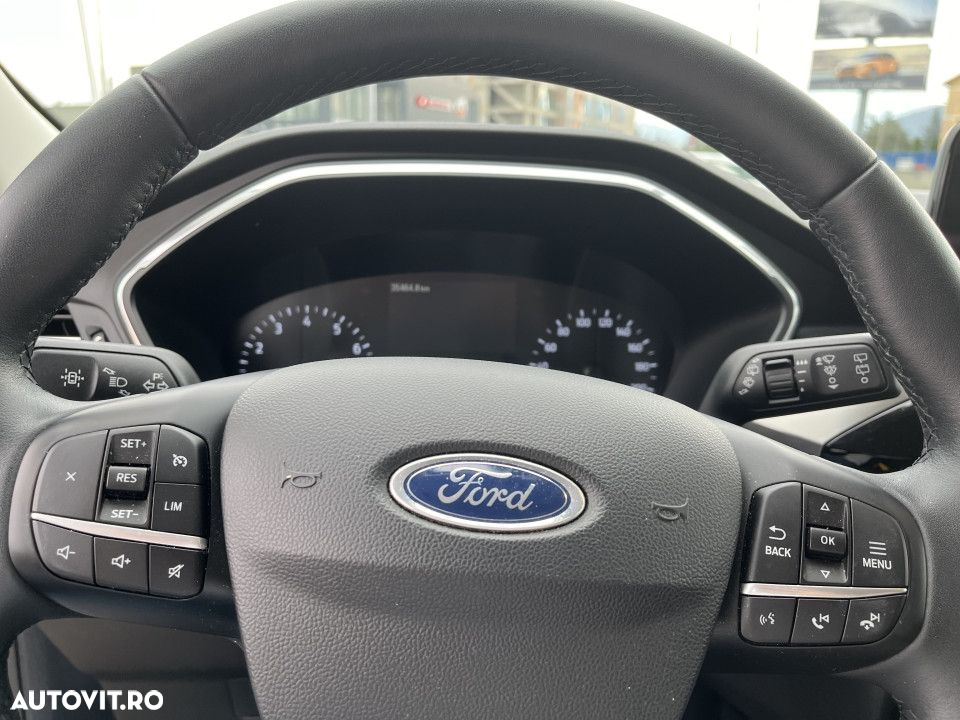 Ford Kuga - 12