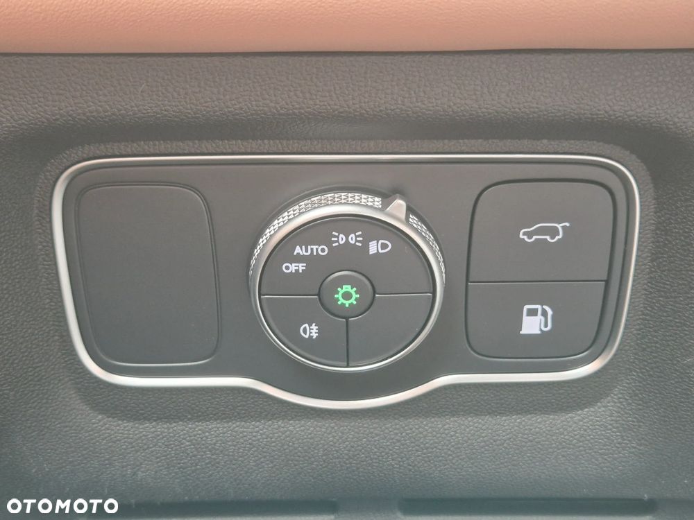 Chery Tiggo 9 - 18