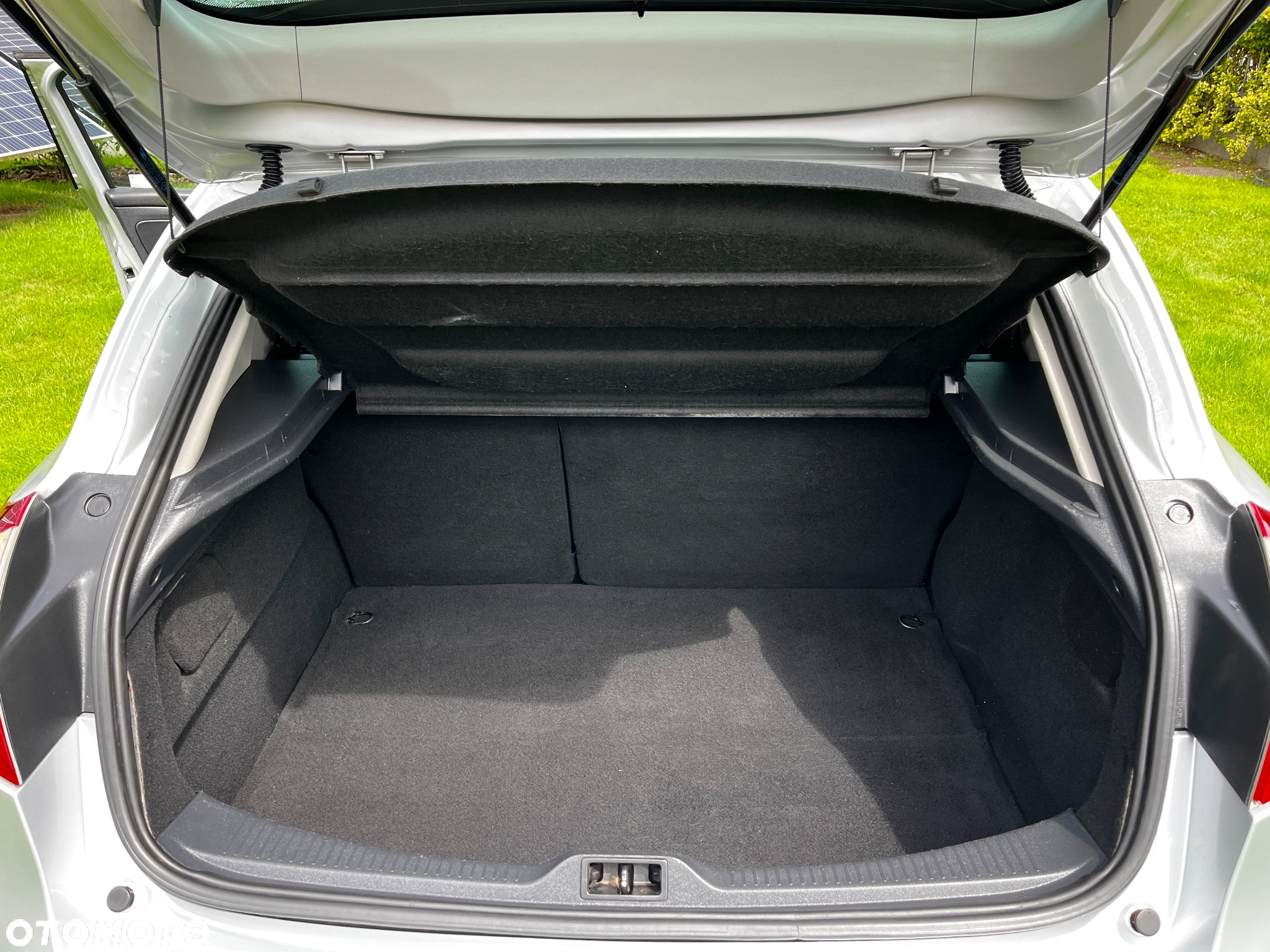 Renault Megane Grandtour ENERGY TCe 115 Start & Stop Bose Edition - 14