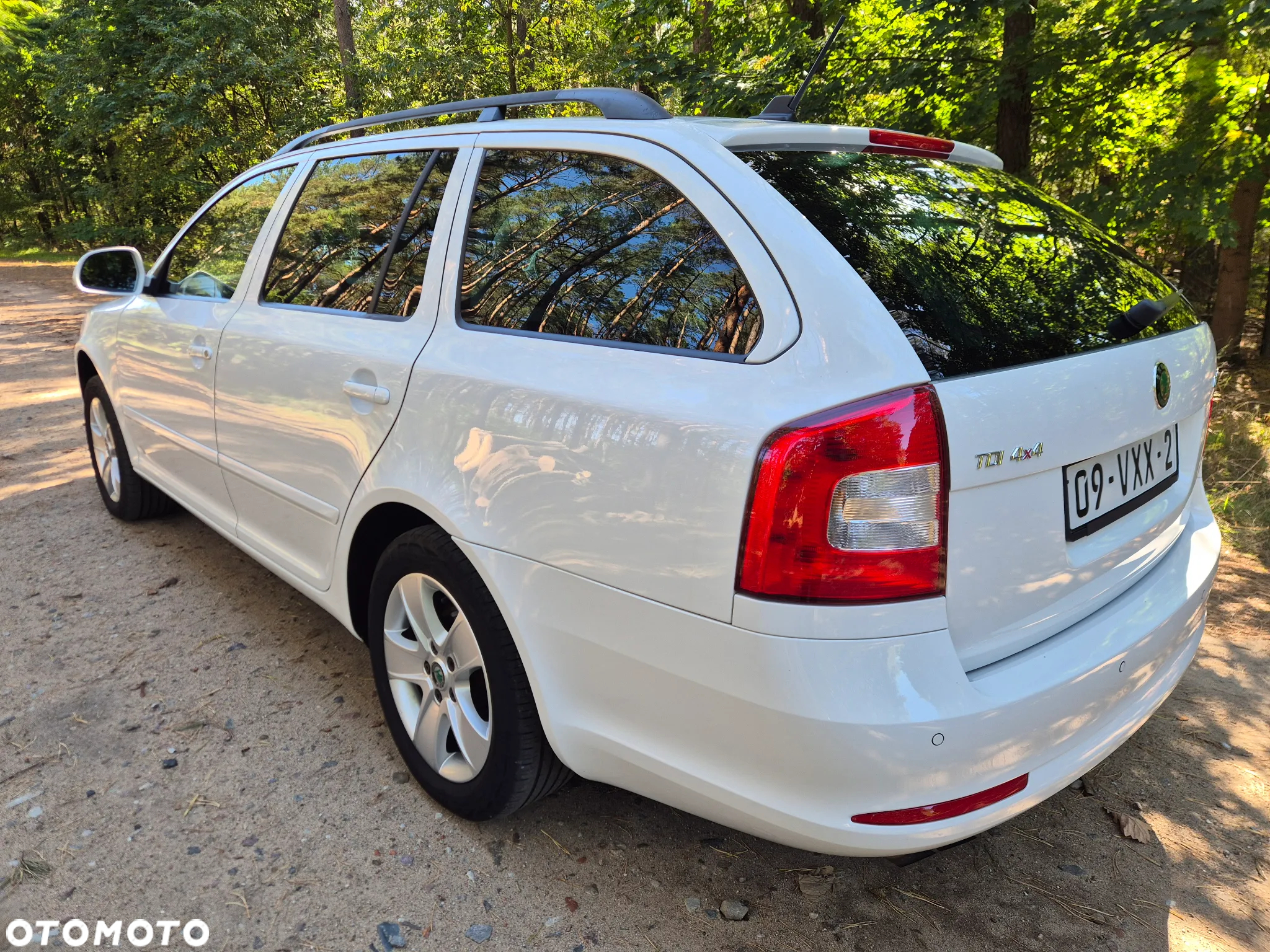Skoda Octavia 2.0 TDI DPF 4x4 Ambiente - 4
