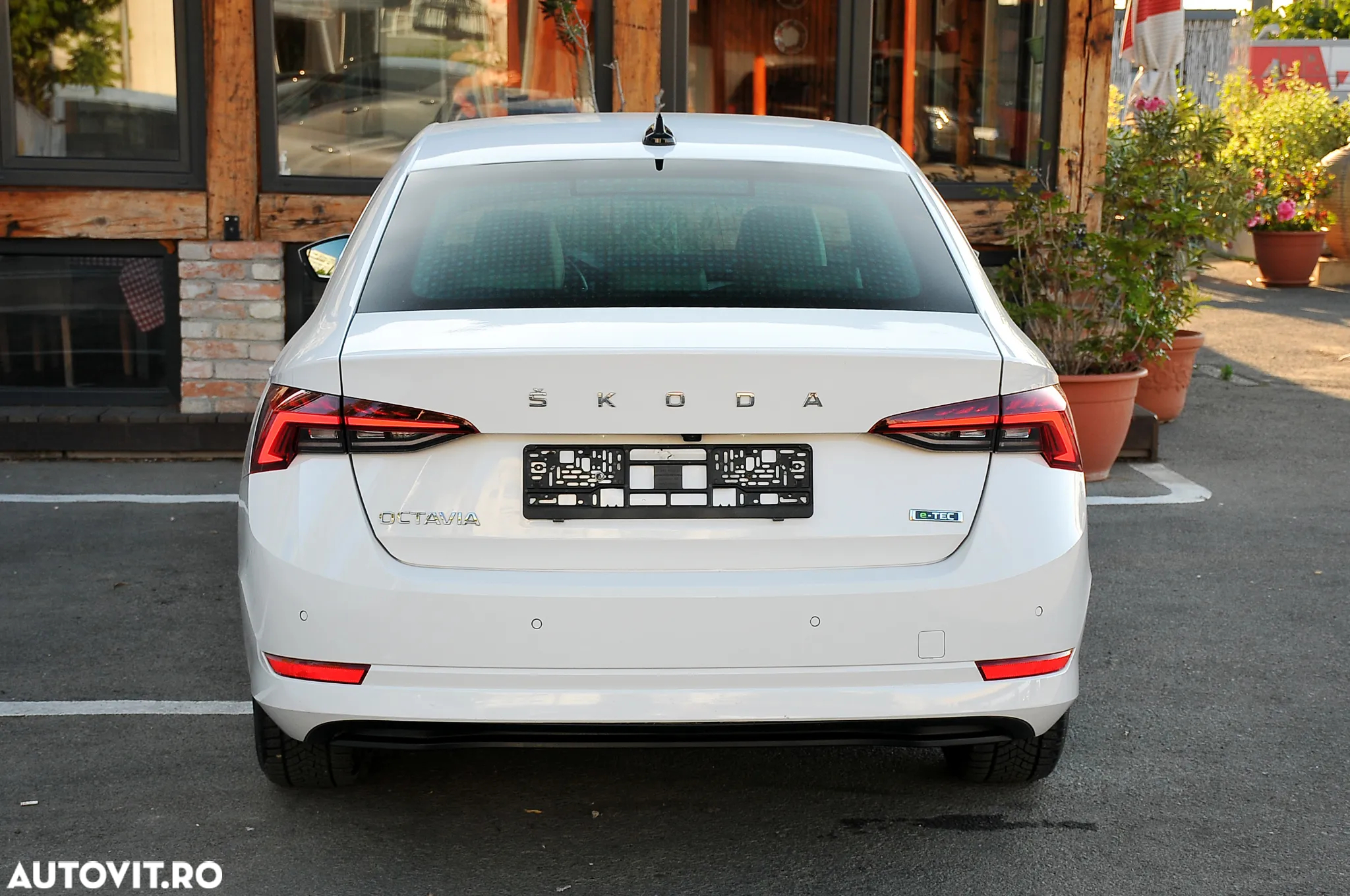 Skoda Octavia 1.0 TSI DSG Mild Hybrid Ambition - 10