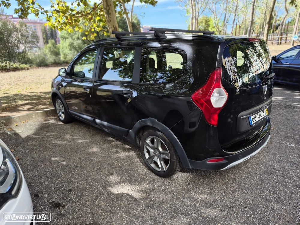 Dacia Lodgy 1.5 Blue dCi Stepway 7L - 3