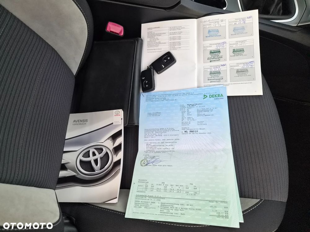 Toyota Avensis 1.8 Sol plus NAVI - 36