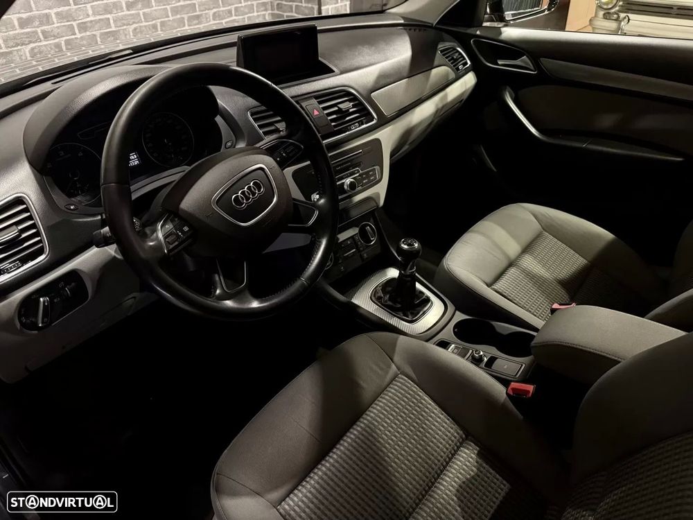 Audi Q3 2.0 TDI Sport - 9