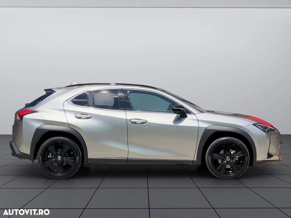 Lexus UX 250h (E-FOUR) Executive Line - 6