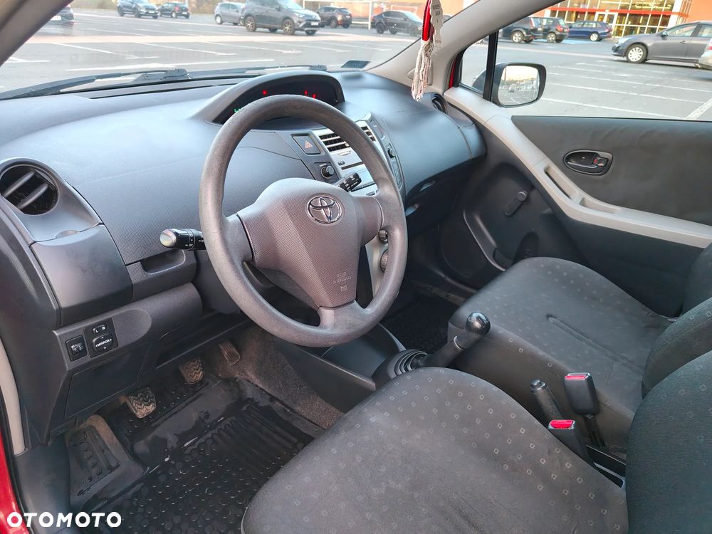 Toyota Yaris 1.0 Terra - 7